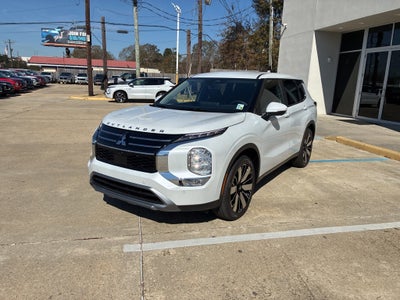 2026 Mitsubishi Outlander Base