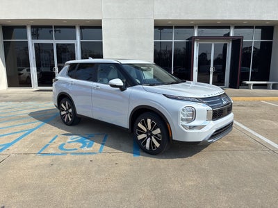 2026 Mitsubishi Outlander SE