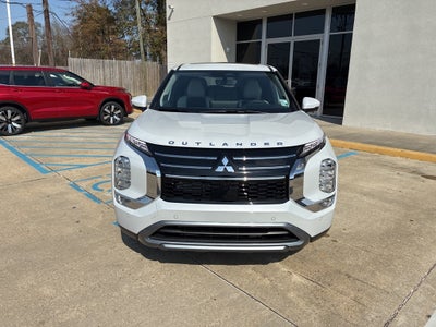 2026 Mitsubishi Outlander SE