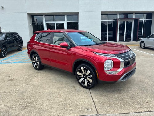 2026 Mitsubishi Outlander SE
