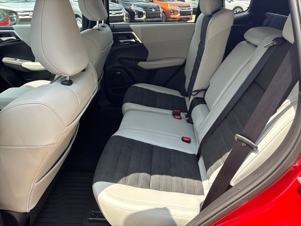 2026 Mitsubishi Outlander SE