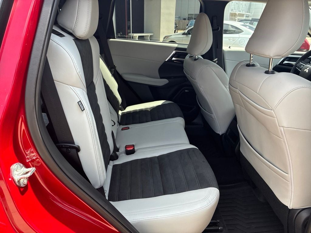 2026 Mitsubishi Outlander SE