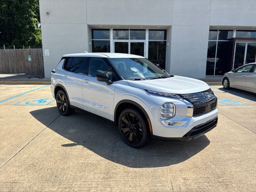 2026 Mitsubishi Outlander LE