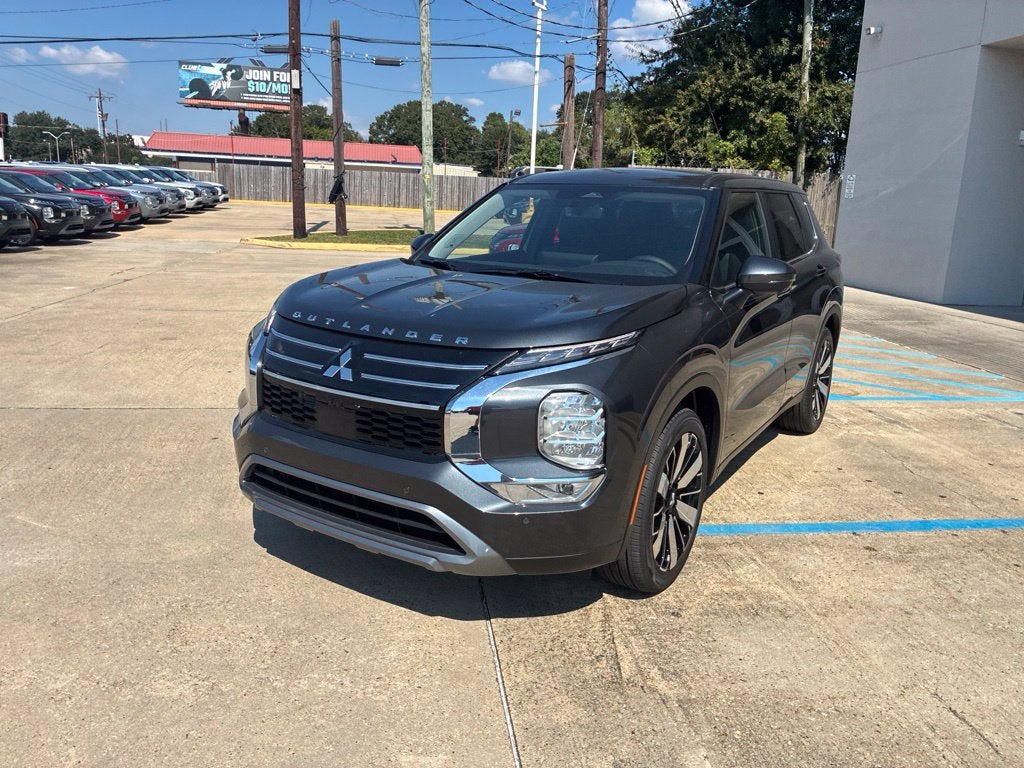 2026 Mitsubishi Outlander SE