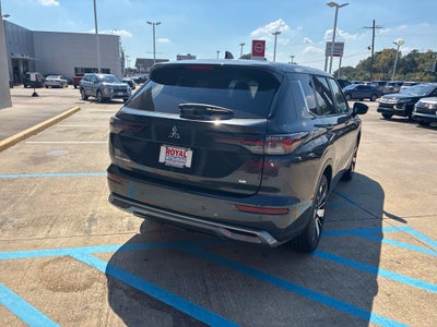 2026 Mitsubishi Outlander SE