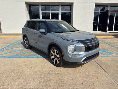 2026 Mitsubishi Outlander SE
