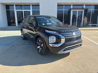 2026 Mitsubishi Outlander SE