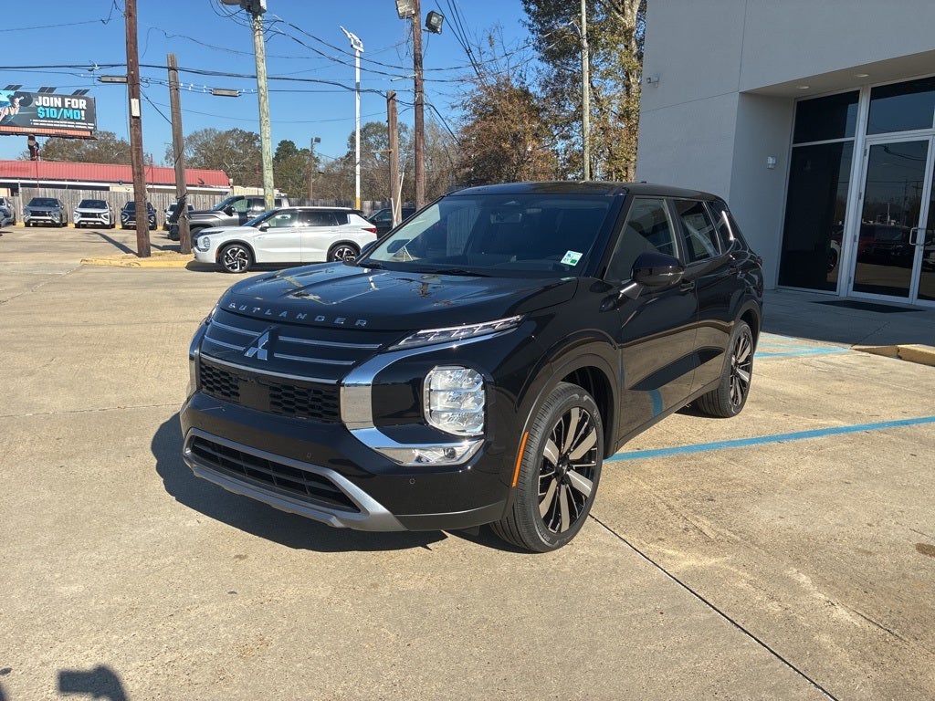 2026 Mitsubishi Outlander SE