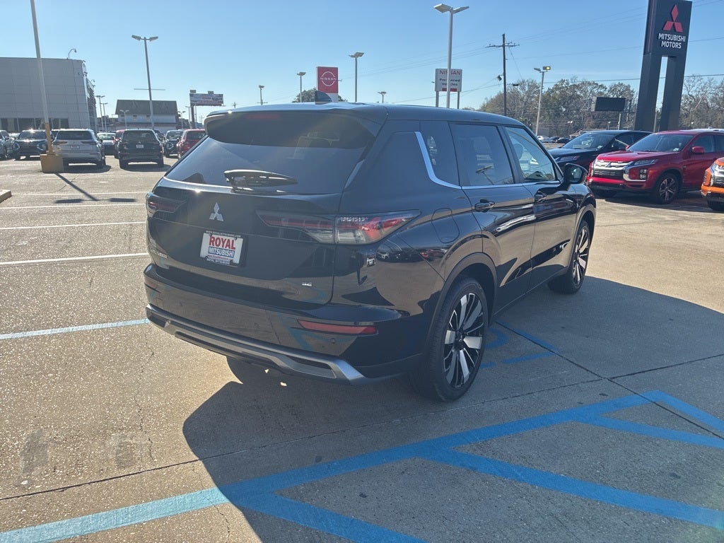 2026 Mitsubishi Outlander SE