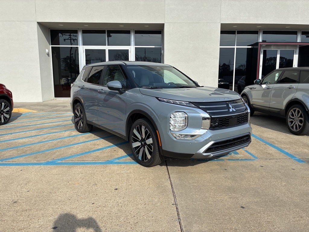 2026 Mitsubishi Outlander SE