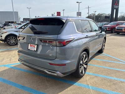 2026 Mitsubishi Outlander SE