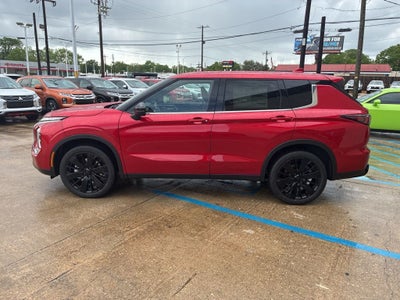 2026 Mitsubishi Outlander Base