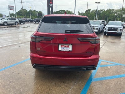 2026 Mitsubishi Outlander Base