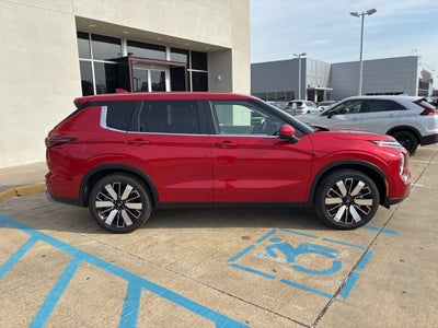 2026 Mitsubishi Outlander SE