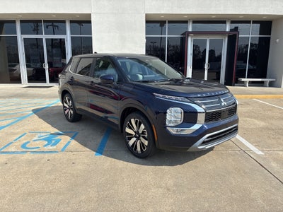 2026 Mitsubishi Outlander SE