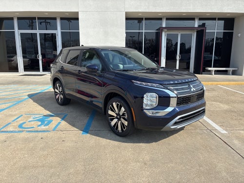 2026 Mitsubishi Outlander SE