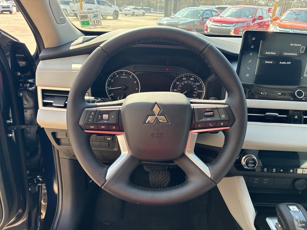 2026 Mitsubishi Outlander SE