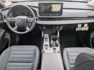 2026 Mitsubishi Outlander Base