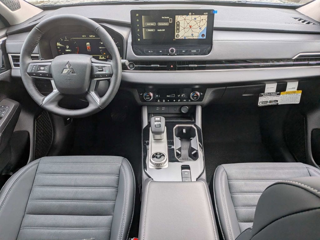 2026 Mitsubishi Outlander Base