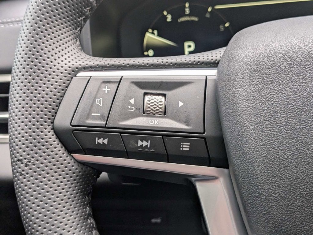 2026 Mitsubishi Outlander Base