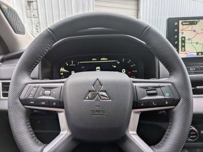 2026 Mitsubishi Outlander Base