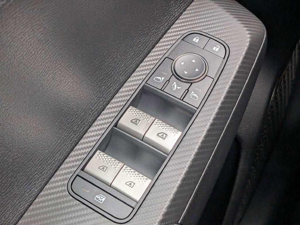 2026 Mitsubishi Outlander Base