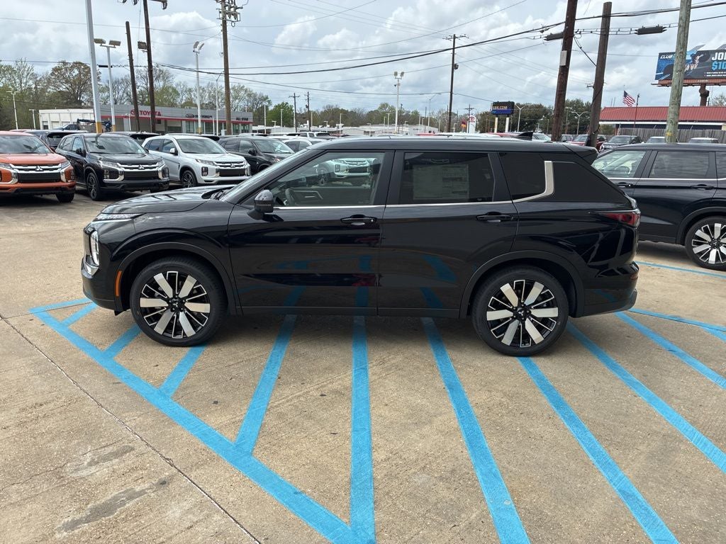 2026 Mitsubishi Outlander SE