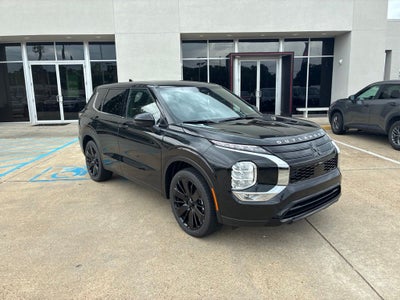 2026 Mitsubishi Outlander LE