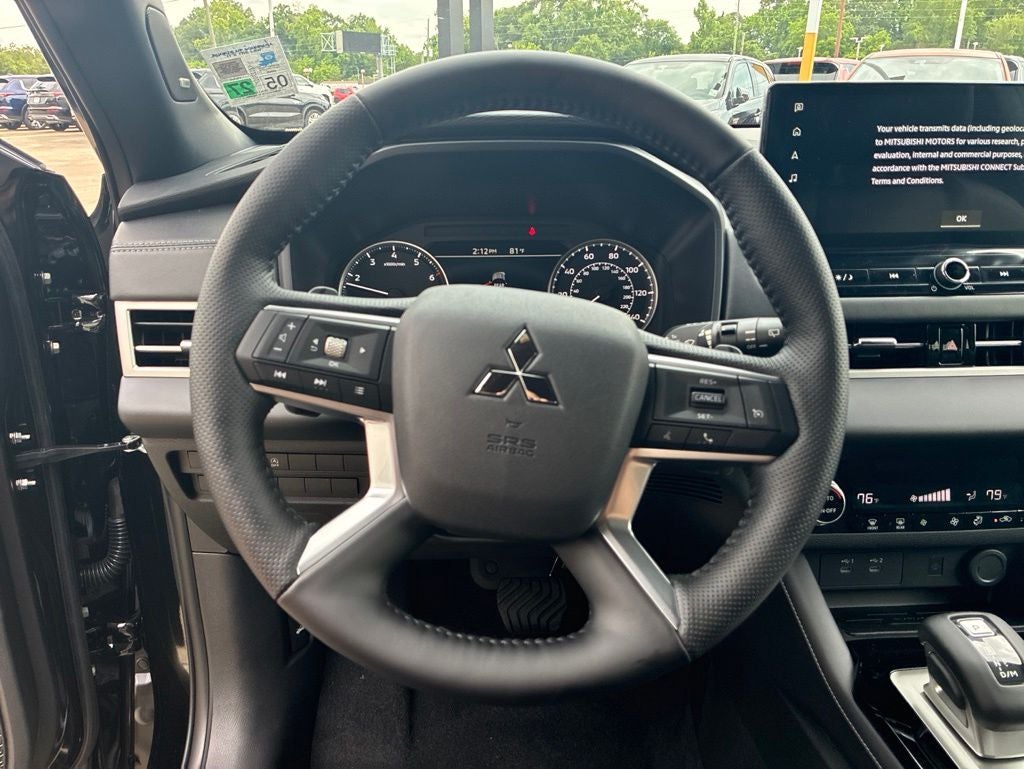 2026 Mitsubishi Outlander LE