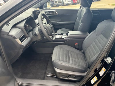2026 Mitsubishi Outlander LE