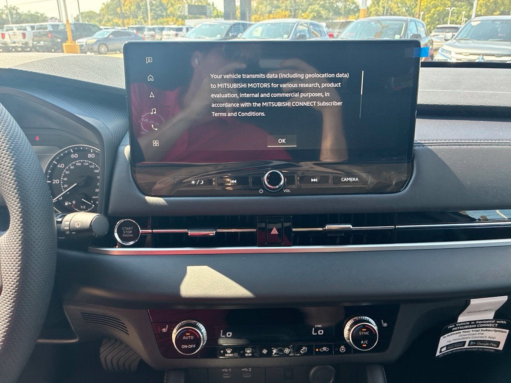2026 Mitsubishi Outlander SE