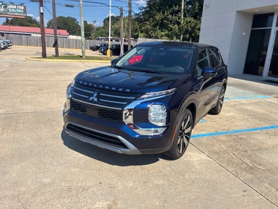 2026 Mitsubishi Outlander SE