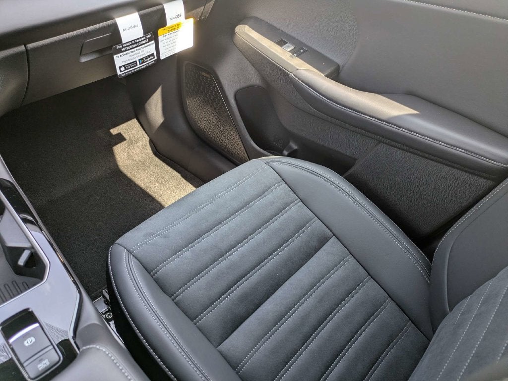 2026 Mitsubishi Outlander Base