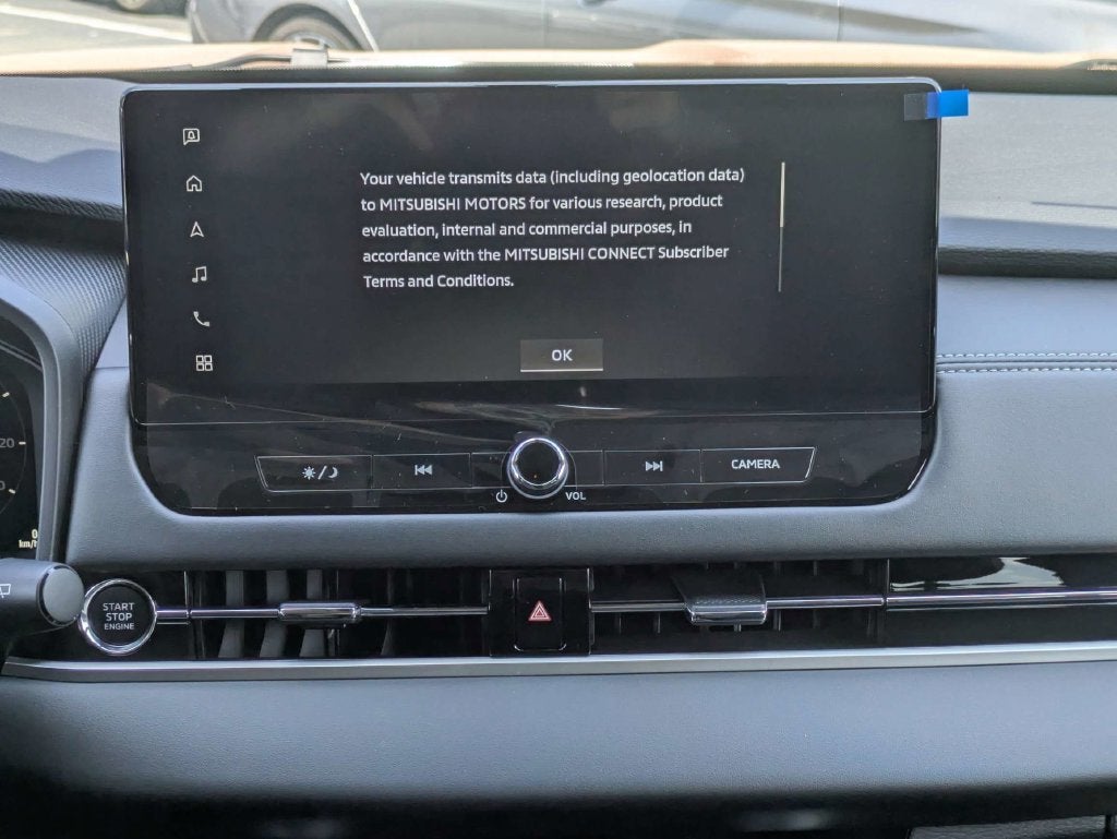 2026 Mitsubishi Outlander Base