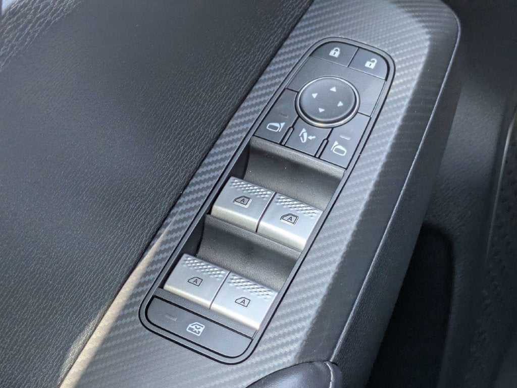2026 Mitsubishi Outlander Base