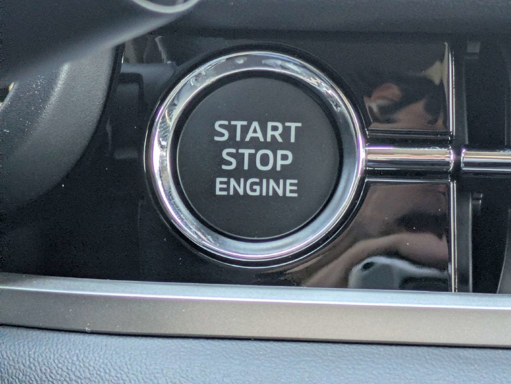2026 Mitsubishi Outlander Base