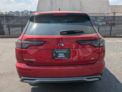 2026 Mitsubishi Outlander Base