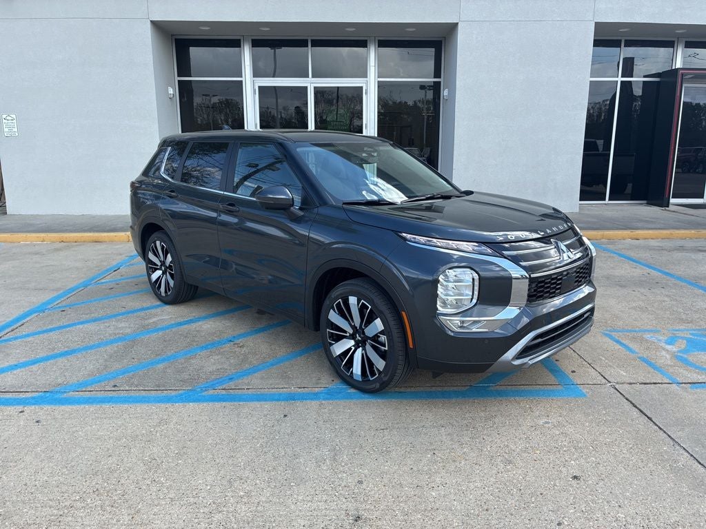 2026 Mitsubishi Outlander SE