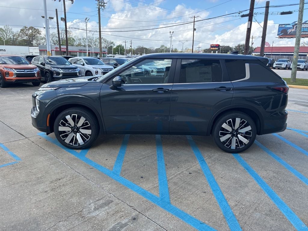 2026 Mitsubishi Outlander SE