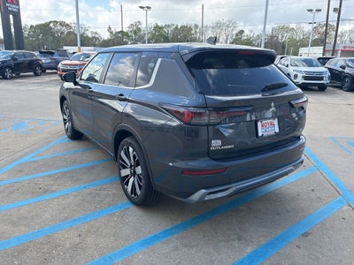 2026 Mitsubishi Outlander SE