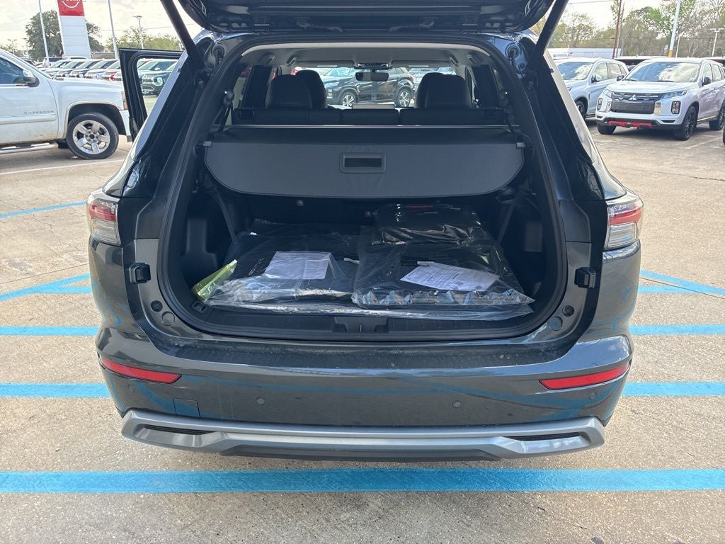 2026 Mitsubishi Outlander SE