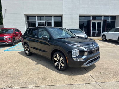 2026 Mitsubishi Outlander SE