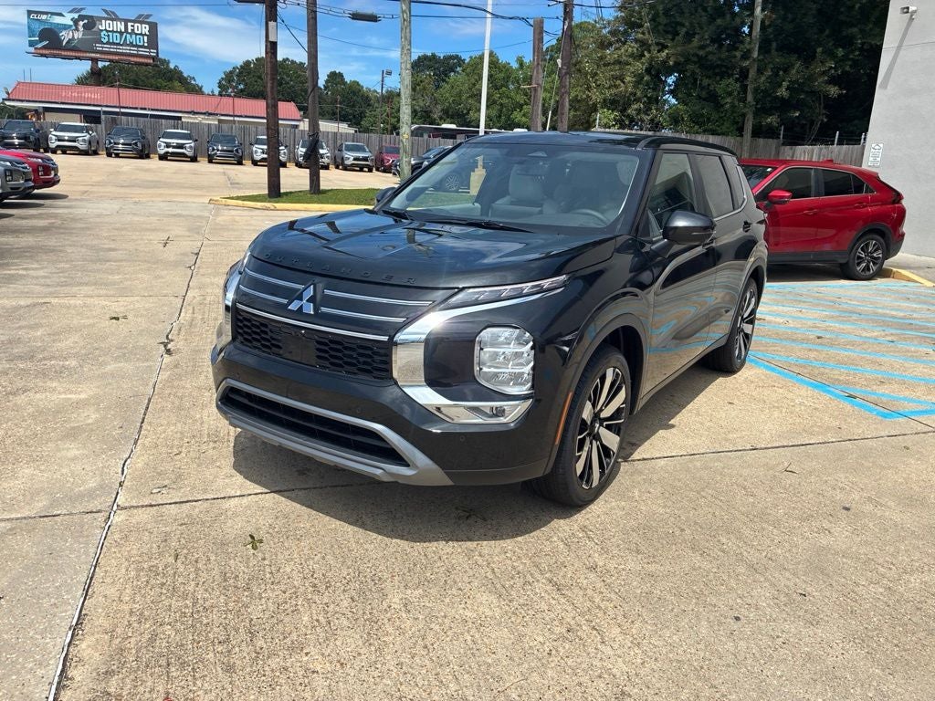 2026 Mitsubishi Outlander SE