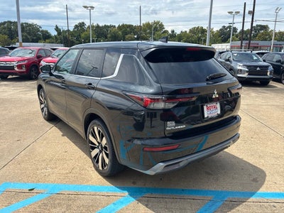 2026 Mitsubishi Outlander SE