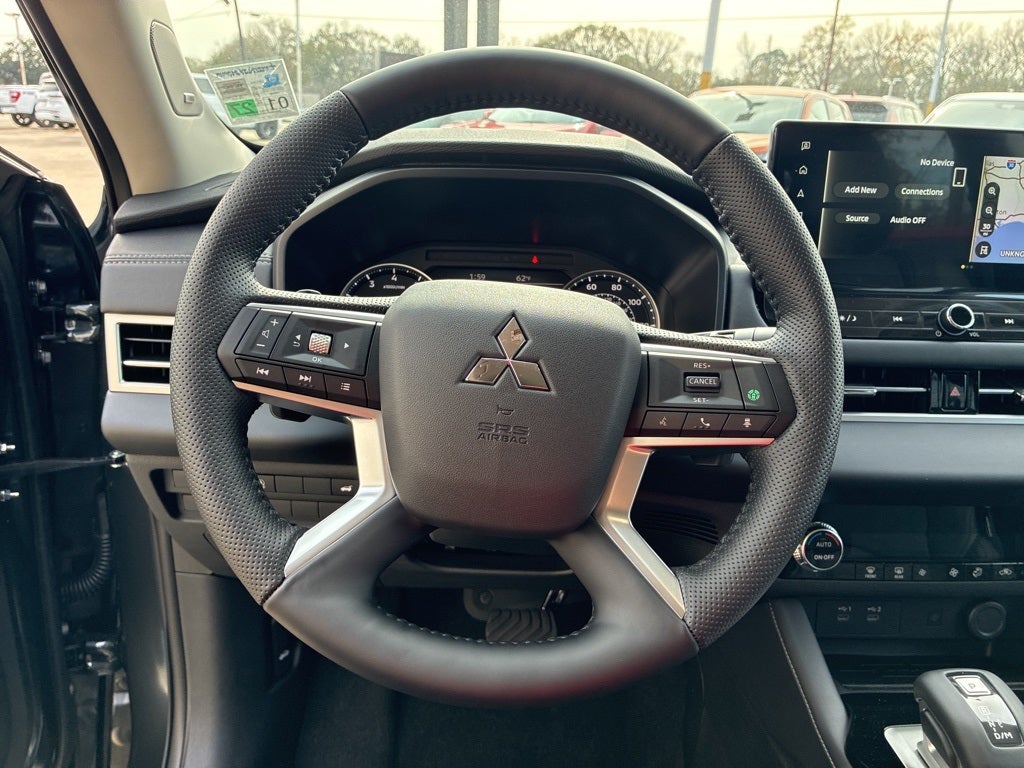 2026 Mitsubishi Outlander SE