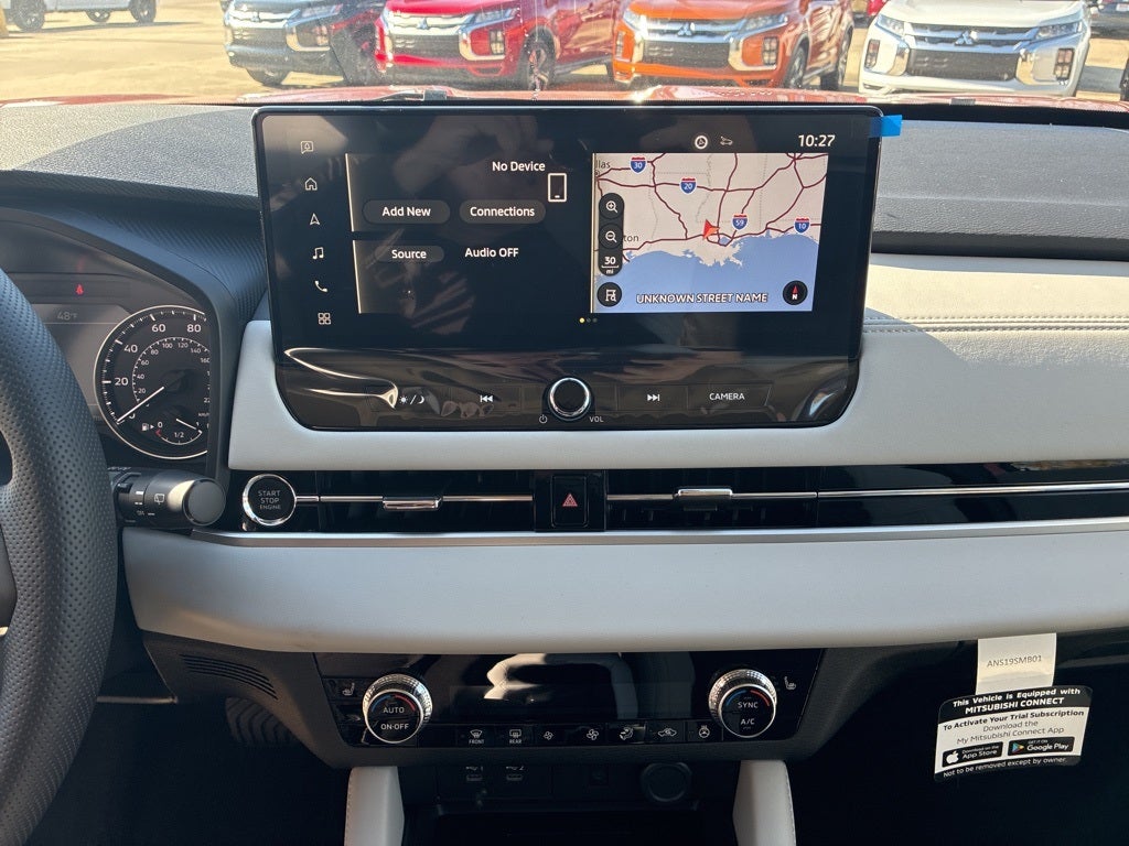 2026 Mitsubishi Outlander SE