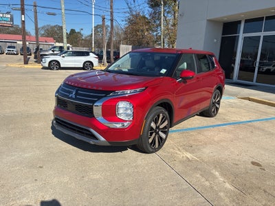 2026 Mitsubishi Outlander SE