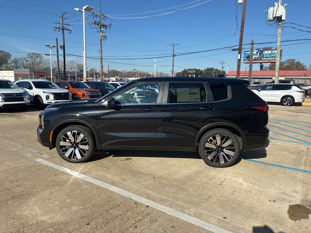 2026 Mitsubishi Outlander SE