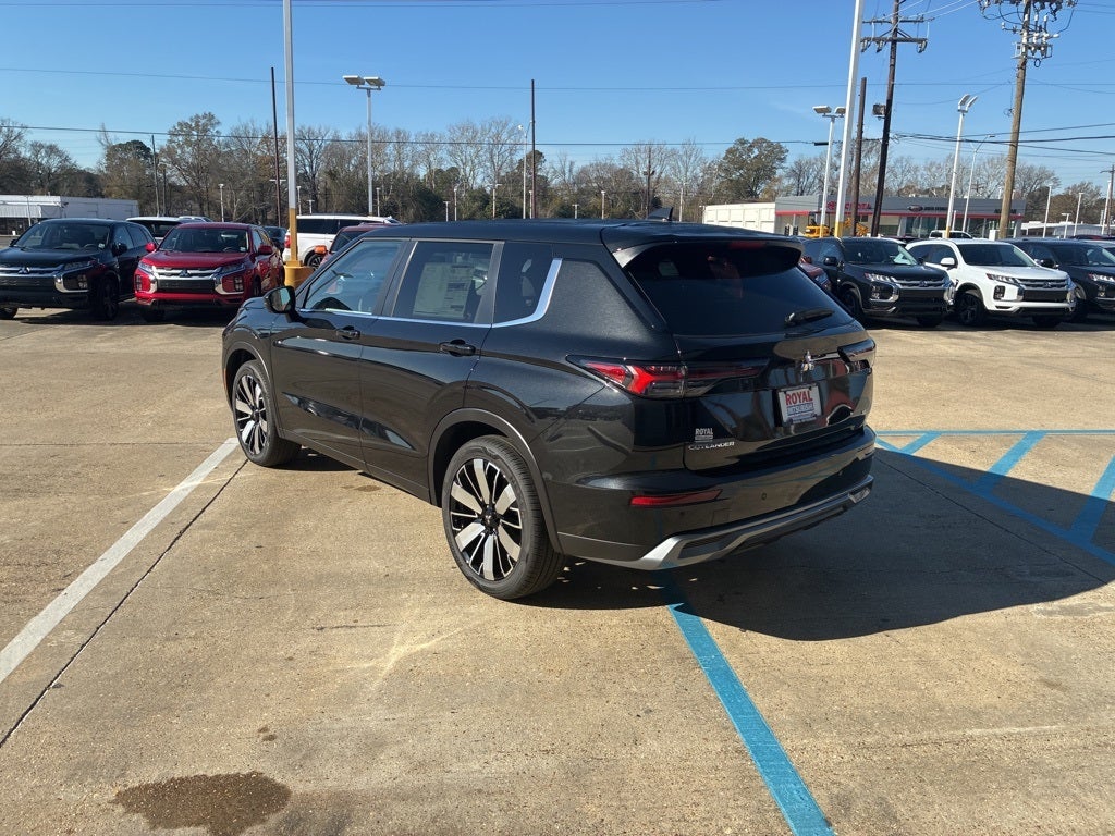 2026 Mitsubishi Outlander SE