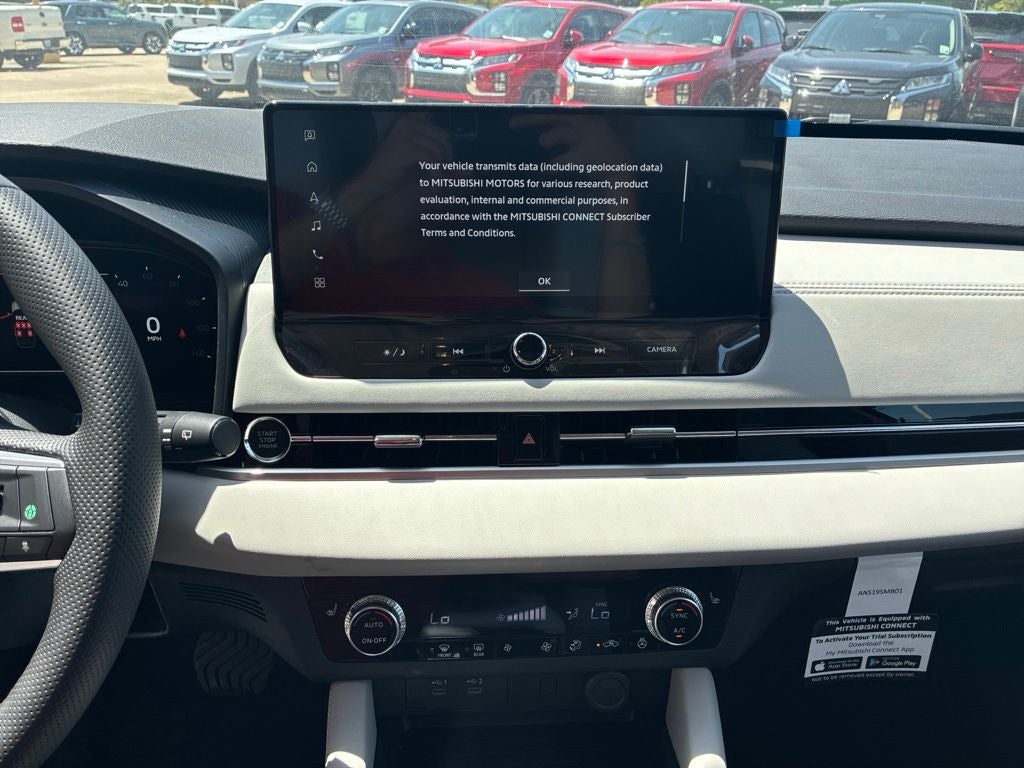 2026 Mitsubishi Outlander SE